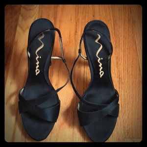 Nina Strappy Black Heels 7.5